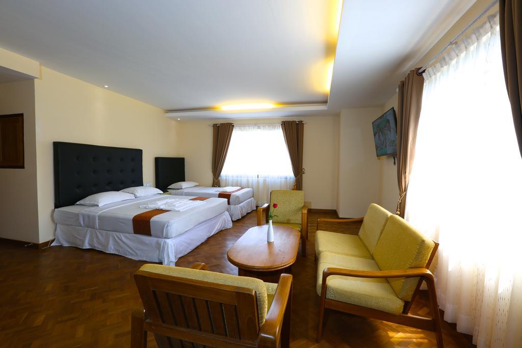 Queen'S Park Hotel Yangon Luaran gambar