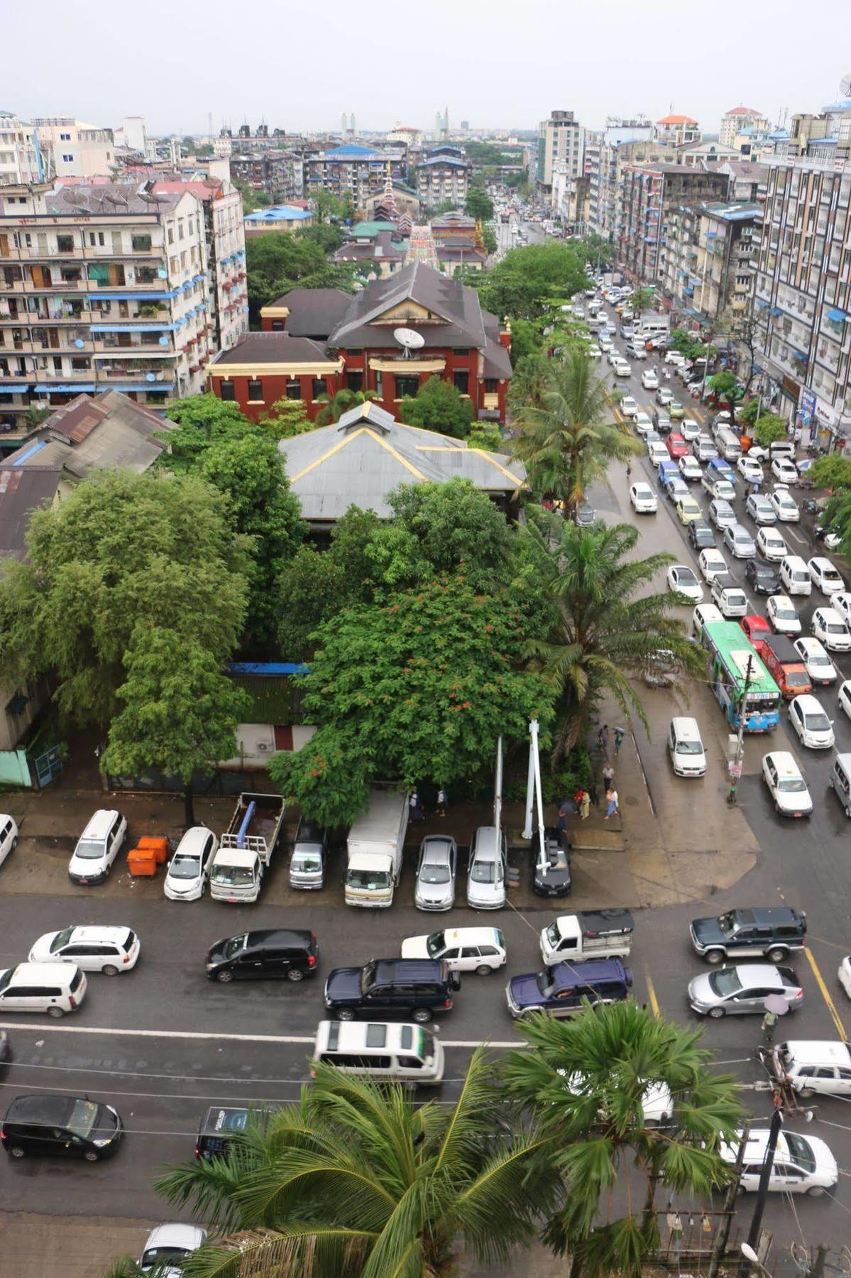 Queen'S Park Hotel Yangon Luaran gambar