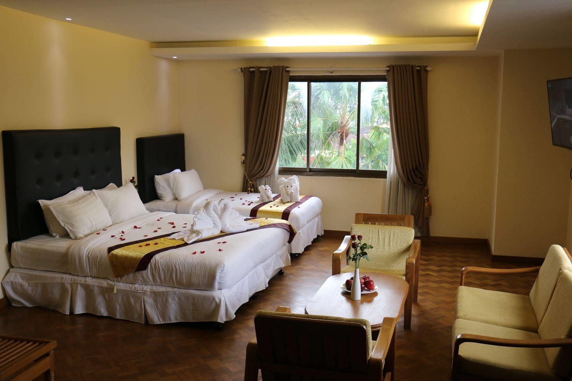 Queen'S Park Hotel Yangon Luaran gambar