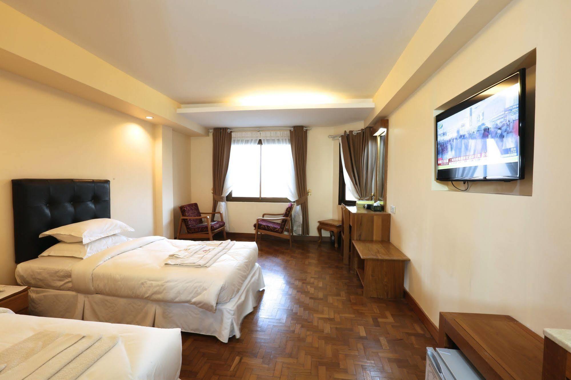 Queen'S Park Hotel Yangon Luaran gambar